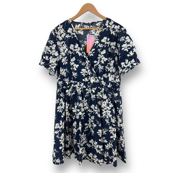Size 16 1X NEW NAVY BLUE FLORAL PRINT FIT & FLARE COTTON DRESS Summer Plus Size - Picture 3 of 6